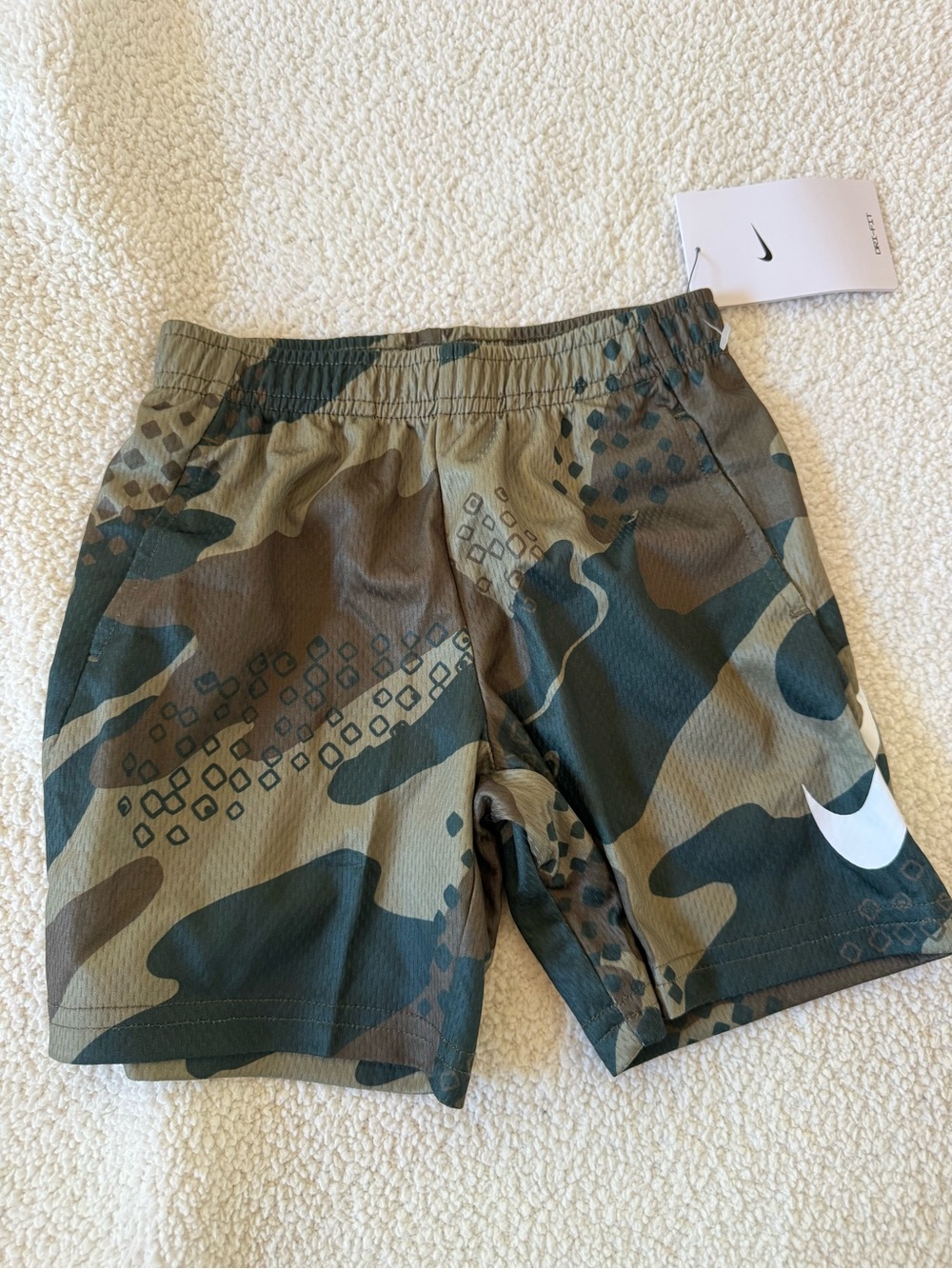 Nike toddler Kids' Camo Athletic Shorts - Olive/Green Dri-Fit new! 4T